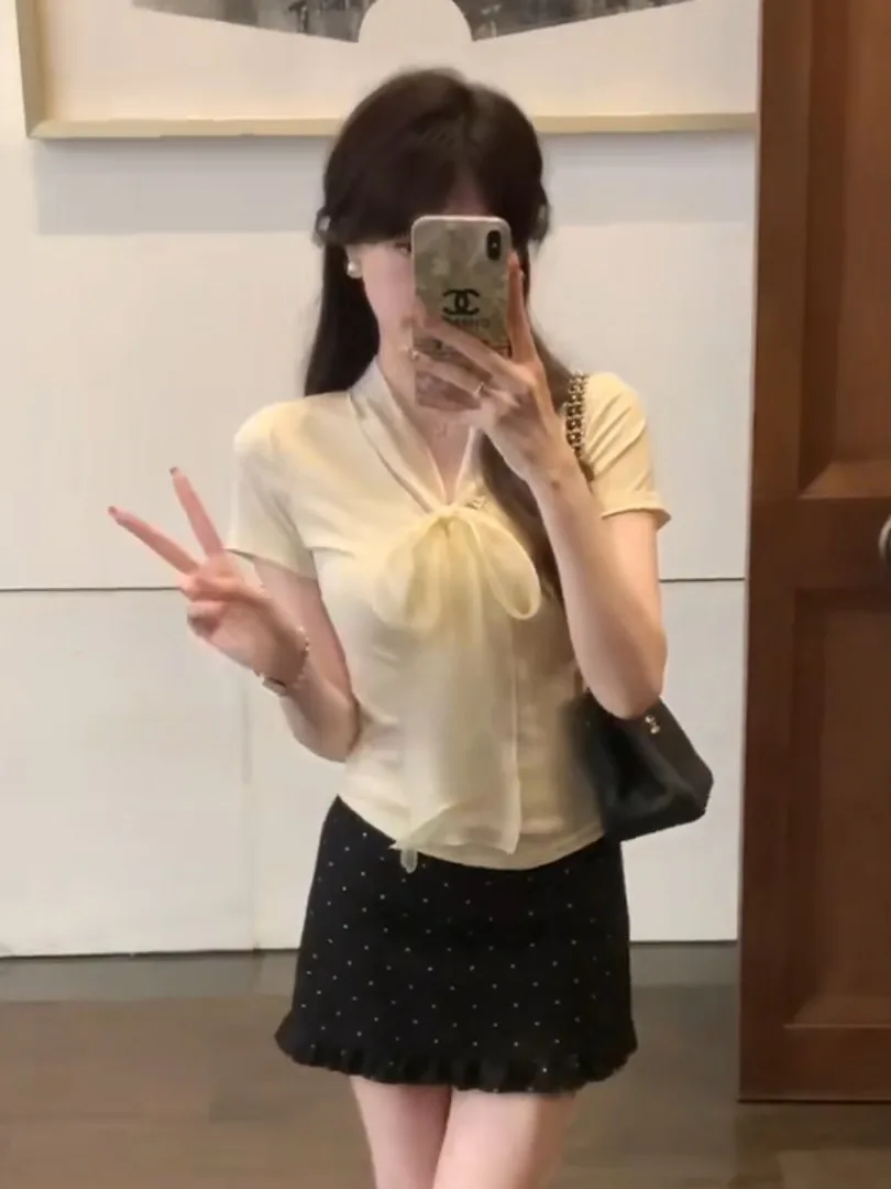 

Elegant Knot Short Sleeve Knitted T-Shirt Women's Summer Slim Fit Stylish Beautiful Unique Top Korean Style V-neck