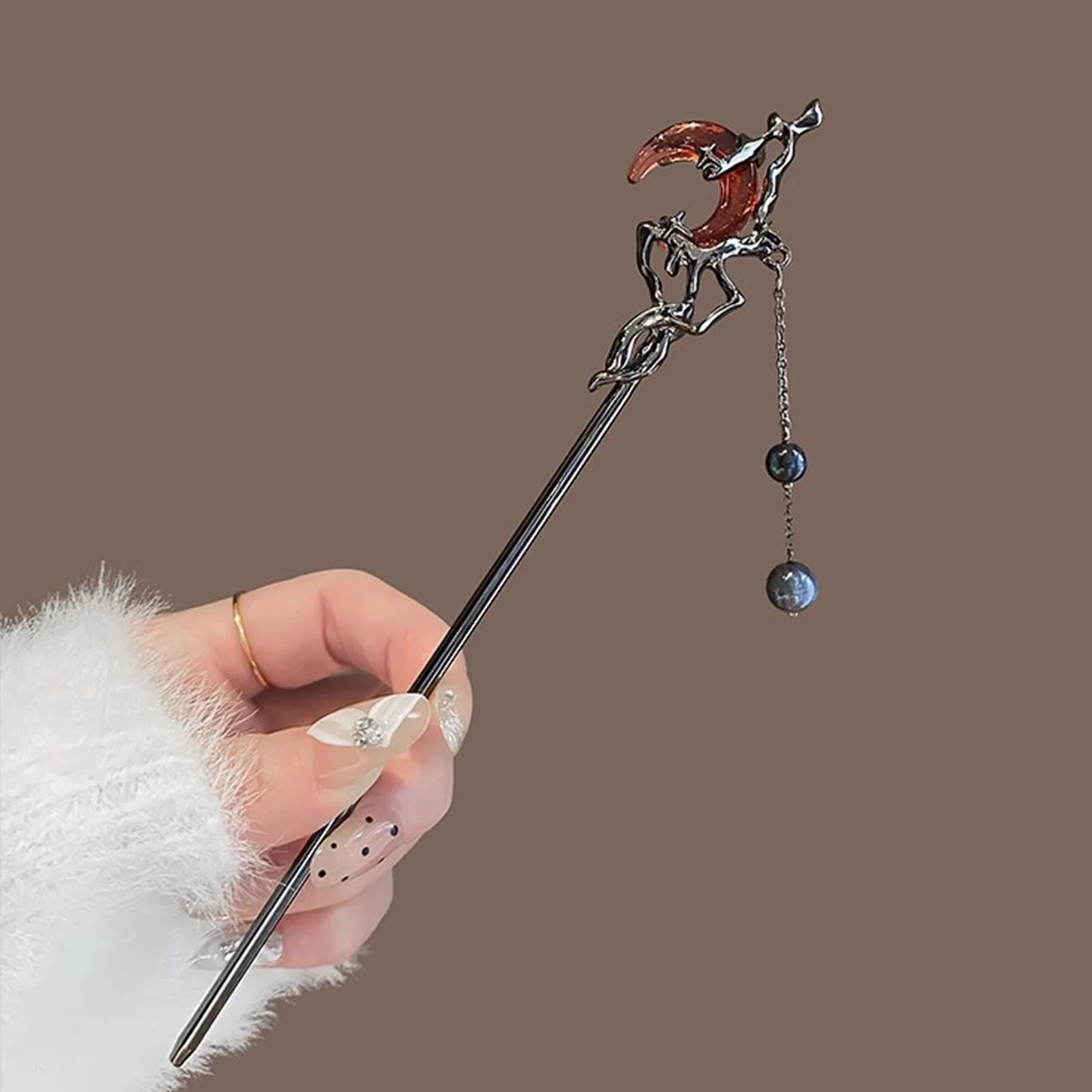 

Alloy Long Hairpin with Red Moon Tassel for Women, Elegant Decorative Hairpin for Weddings and Special Occasions