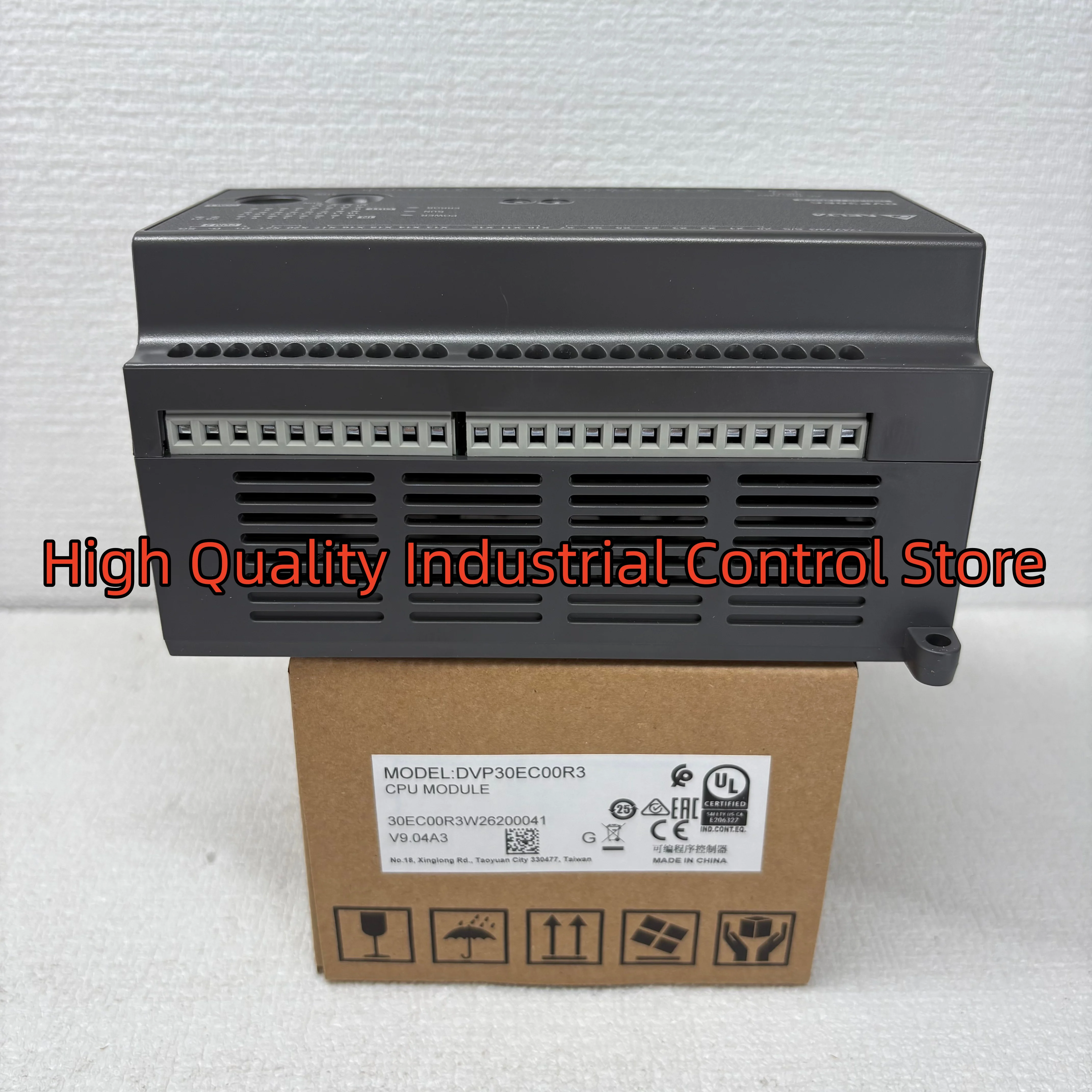 Модуль ПЛК новый оригинальный DVP30EC00R3