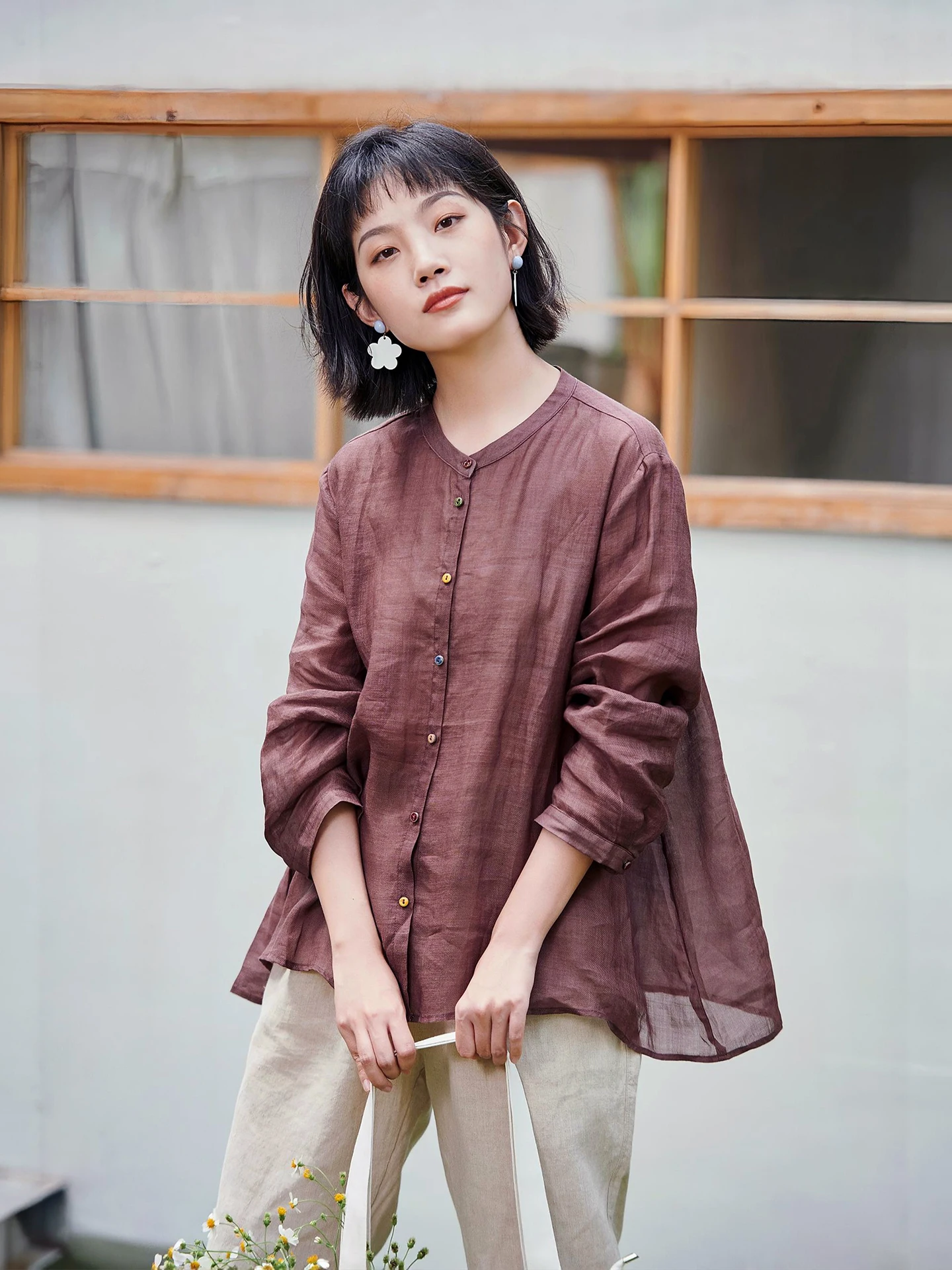 

Loose Fit Linen Long Sleeve Shirt Women's Artistic Style Lightweight Breathable Sun Protection Button up Top Summer New Arrival