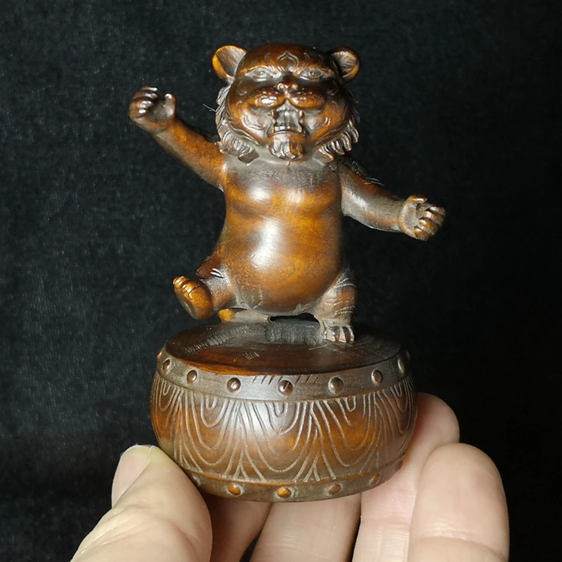 

1919 Antique art Size 3 Inch Old Chinese Hand carved Boxwood Wood Tiger Figure statue desk Decoration Netsuke Gift Collection