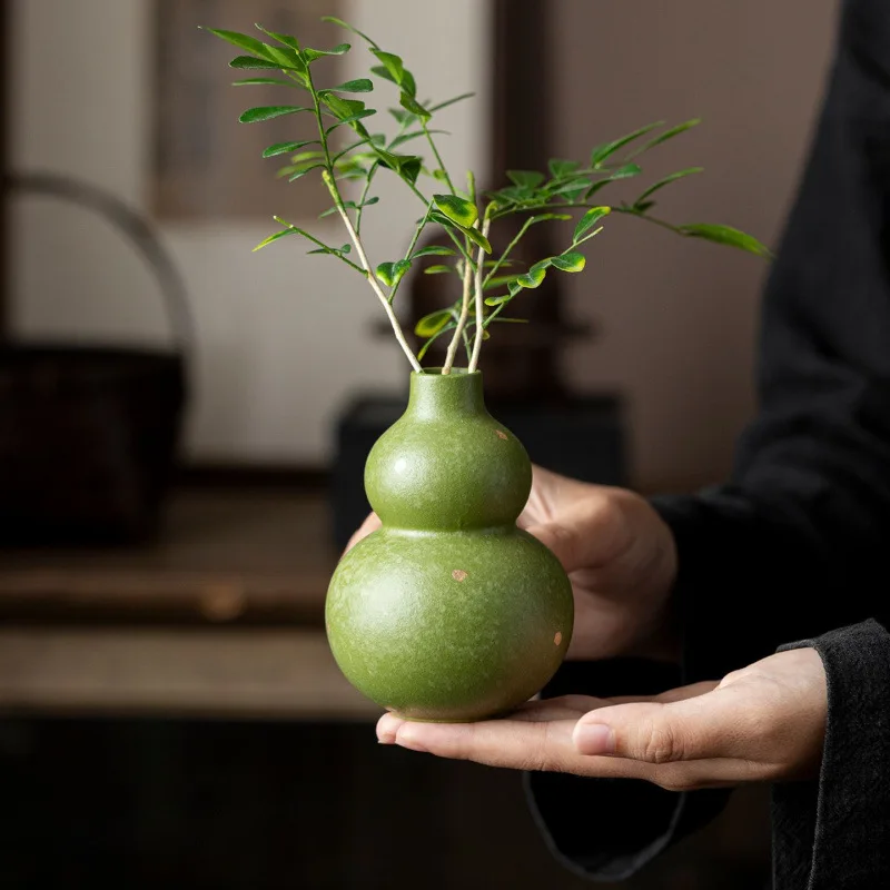 Small Green Tangerine Ceramic Gourd Vase