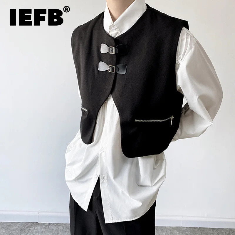 

IEFB Men's Short Vest Personalized PU Leather Buckle Zipper Niche Korean Design Fashion Chic Black Sleeveless Waistcoat