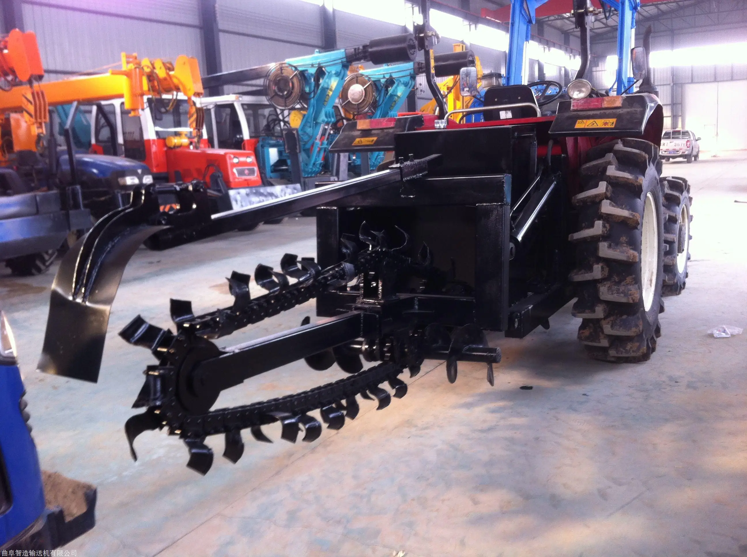 Mounted Trencher Driven Pipeline Chain Ditcher Mini Chainsaw Track Trenching Hydraulic Machine