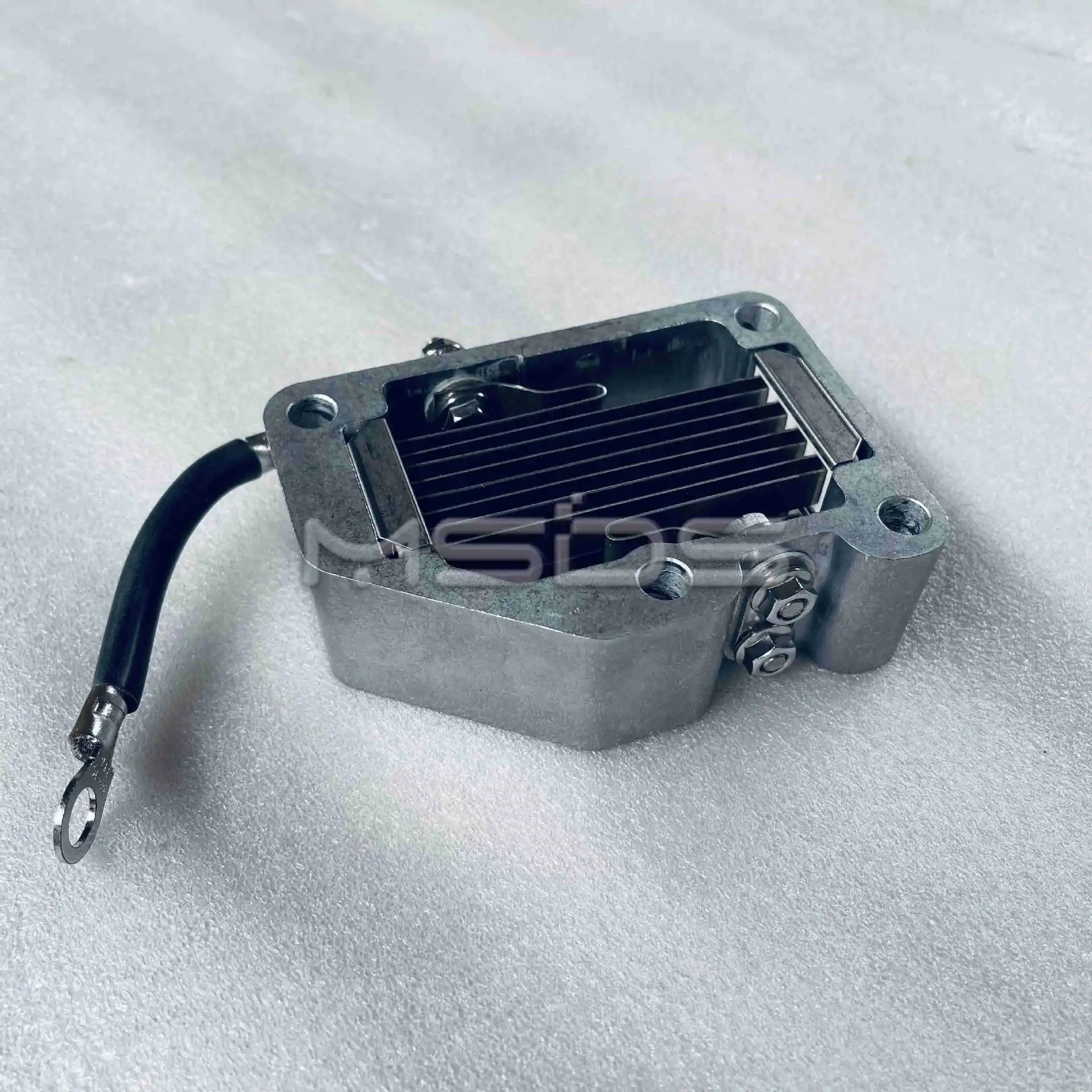 

Dongfeng Cummins Engine Parts ISLE Heating Resistor Intake Preheater 4948412