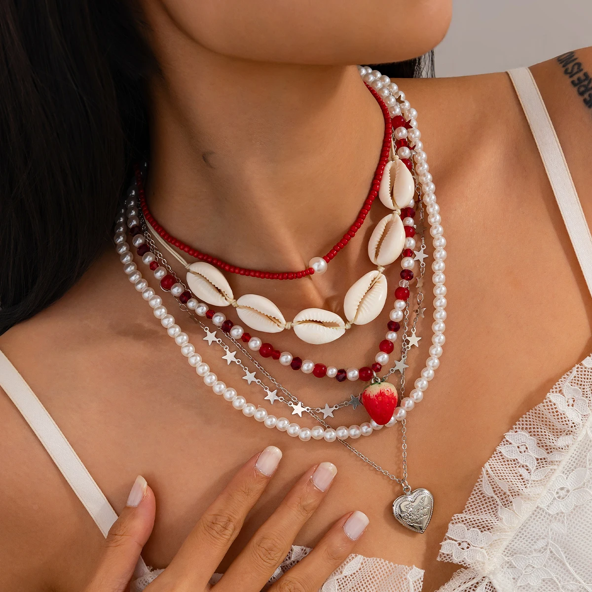 Ingemark Dolce Romantico Fragola Amore Cuore Bowknot Ciondolo Collana Girocollo per Donna Imitazione Perla Catena Gioielli di Capodanno