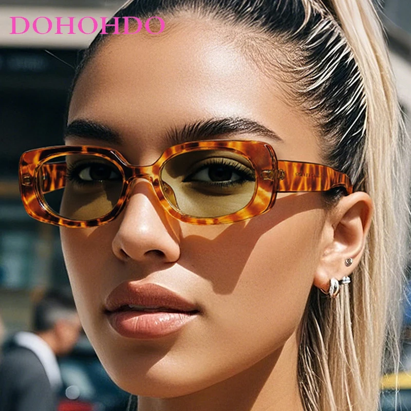 

Vintage Luxury Small Rectangle Frame Shades Classic Brand Designer Sunglasses Women Men Outdoor Summer Traveling Eyewear UV400