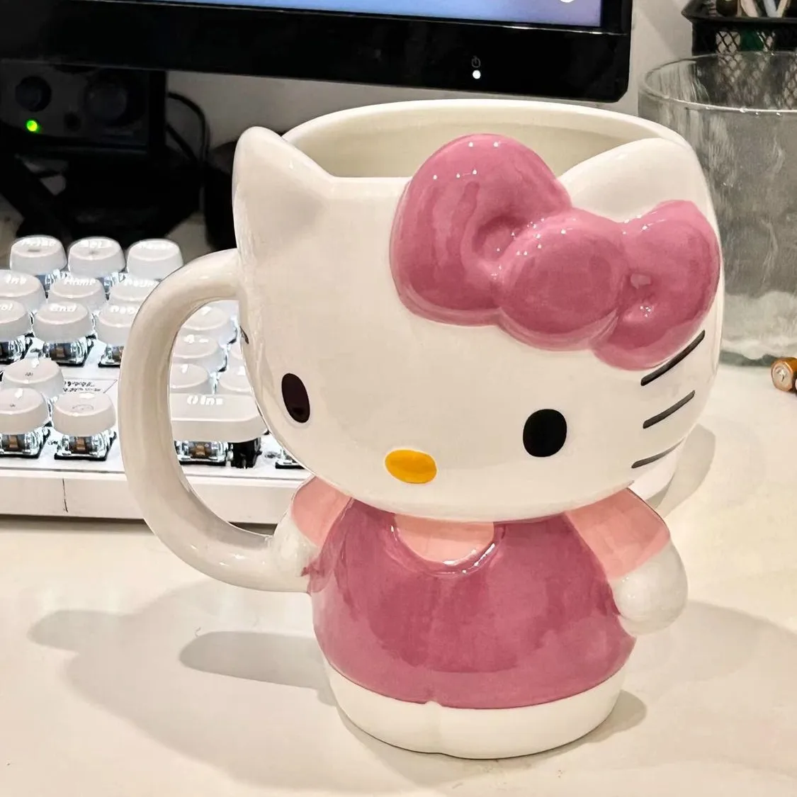 Kawaii Cartoon Sanrio Hello Kitty Ceramic Cups Cute Creative Sweet Girl Heart Coffee Tea Large Capacity Mug Girl Birthday Gifts