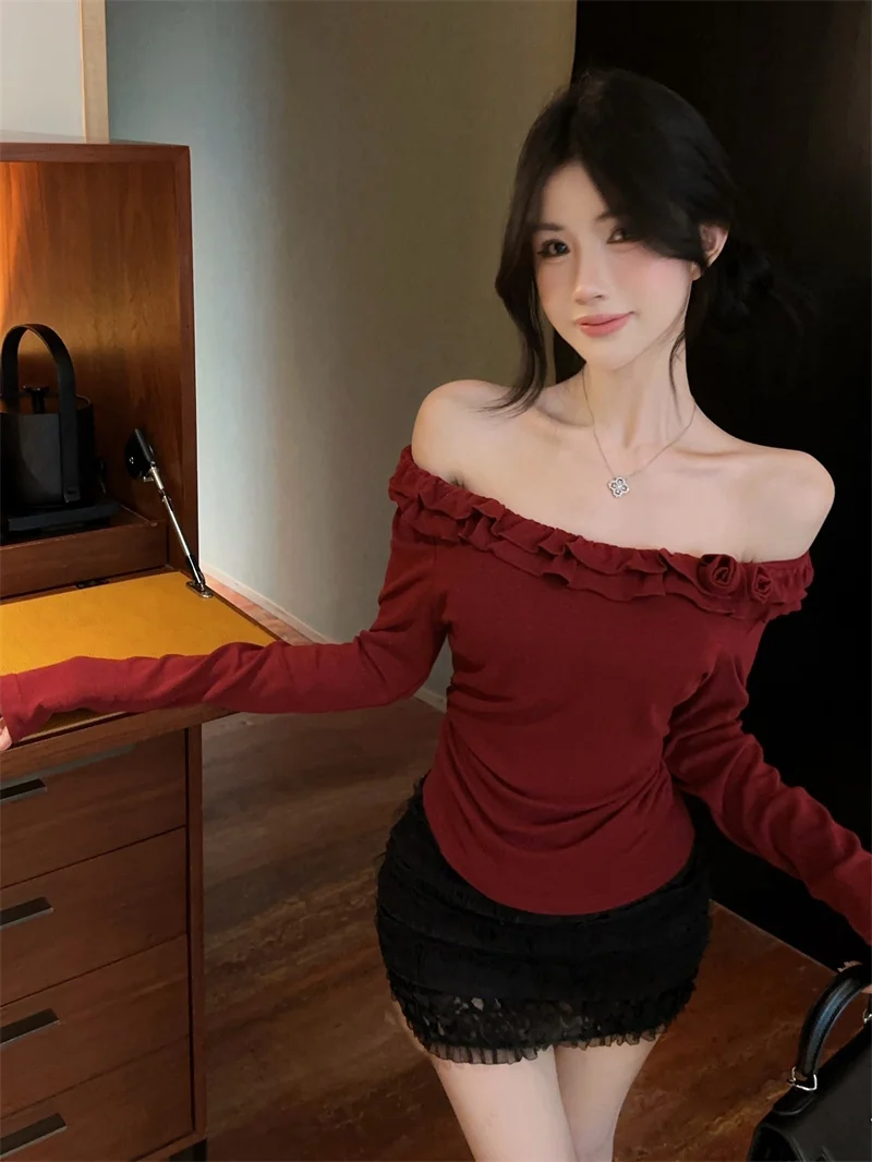 Red Flower Ear Musoom oulder Bared Long Sve Base irt Women's Autumn Winter Slimming Fit New Year Luy Year T-irt