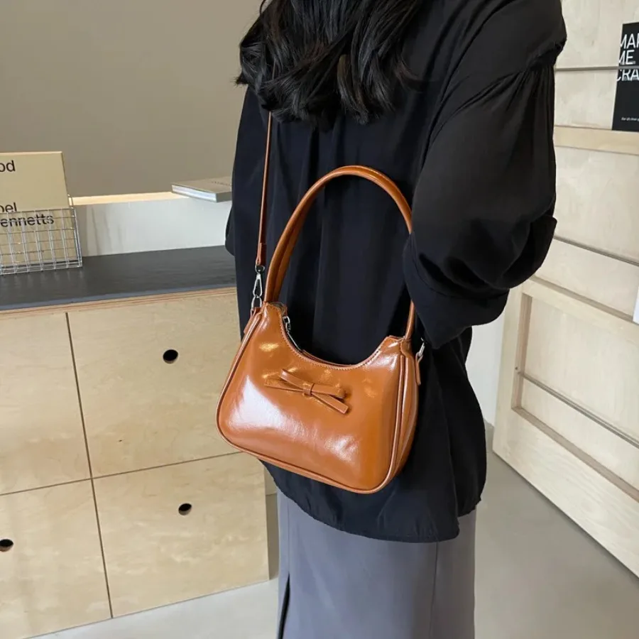 

Summer Korean version of the fashion small square bag senior sense of niche armpit women's bags casual slanting across the bag