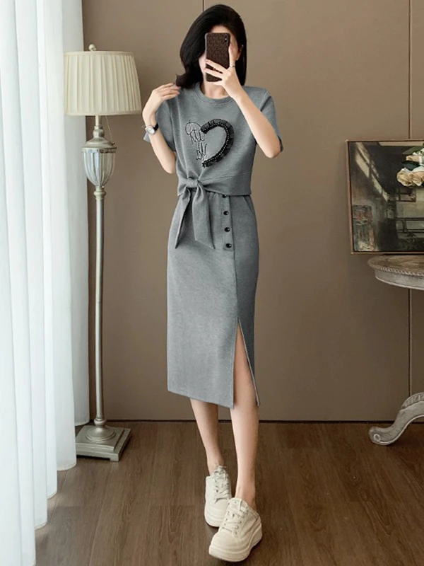 

Повседневный спортивный комплект с юбкой-шортами для женщин: летний, модный, корейский стиль, приталенный, с круглым вырезом и коротким рукавом