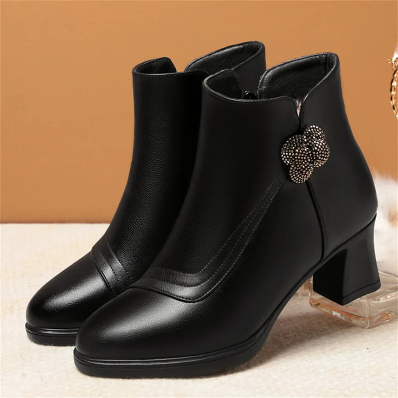 

Women's Cotton Warm Velvet Fashion Short Boots Pointed Toe Square Heel High Heels New Zipper Comfortable Causal Ankle Shoes