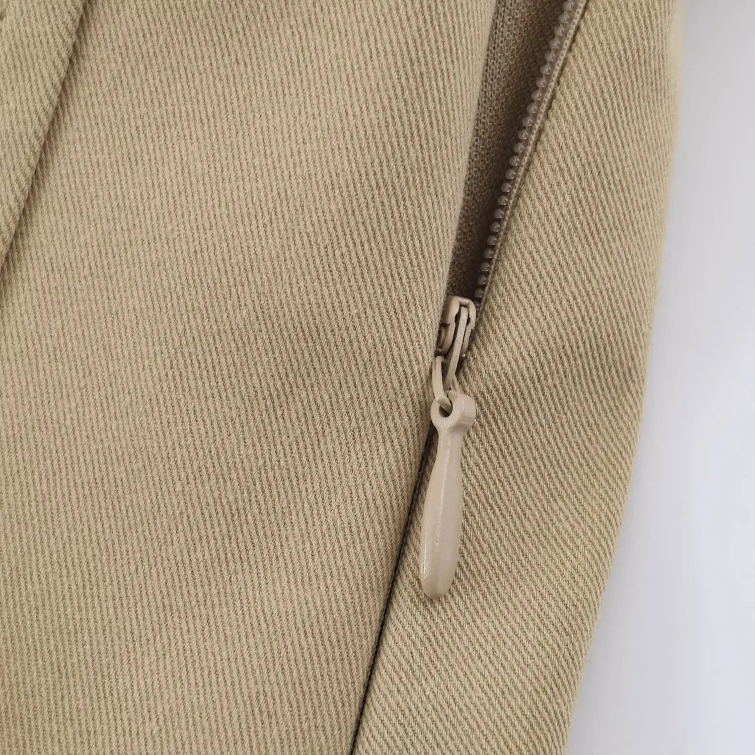 KONDALA Damen Sommer Elegantes Trägerkleid Figurbetontes Kleid mit Vintage-Knöpfen Verziertes Kurzkleid 2026 Trendiges Urlaubs-Freizeitkleid Schicke Kleider – Detail 11