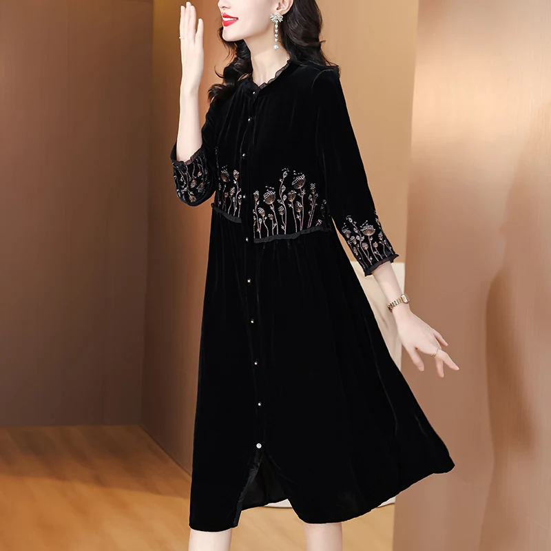 2023 Autumn/Winter New Silk Golden Velvet Embroidered Long Sleeve Dress for Women's Loose Large O-Neck Retro Knee Length Gown