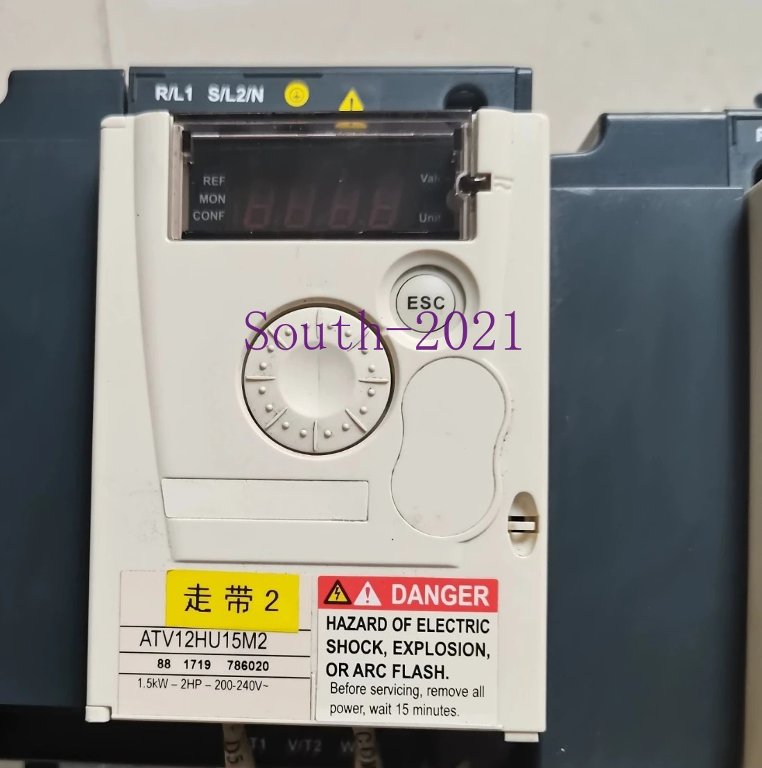 ATV12HU15M2 In good working condition, free shipping