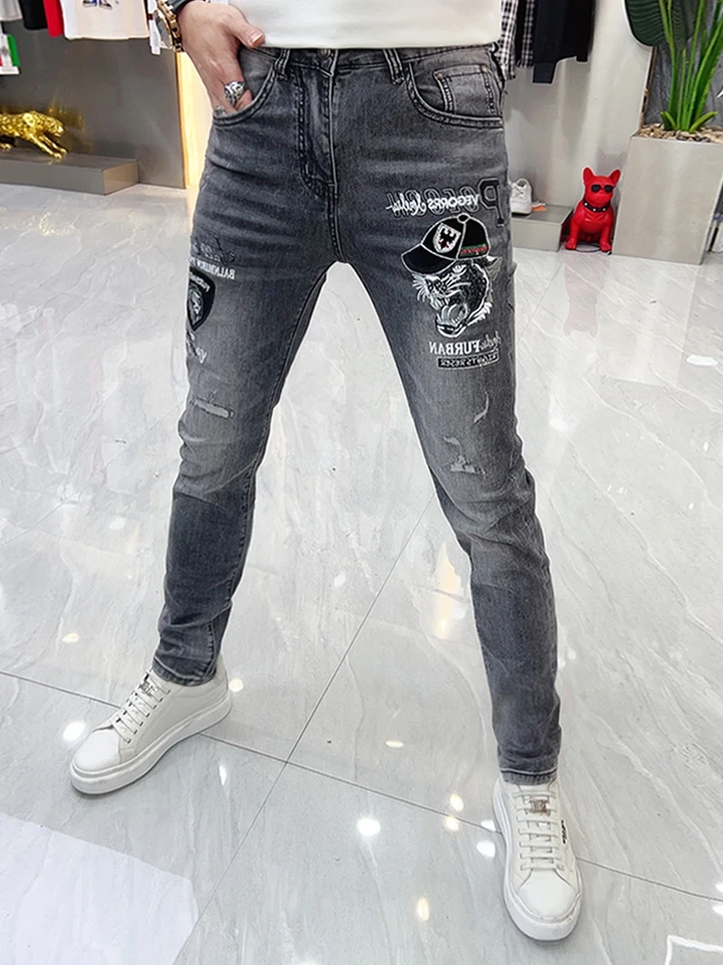 

Light ey Men's Jeans Embroidered Faion Trendy Summer New Sle Slim Fit Hole Punching Small Foot Pants Casual Wear