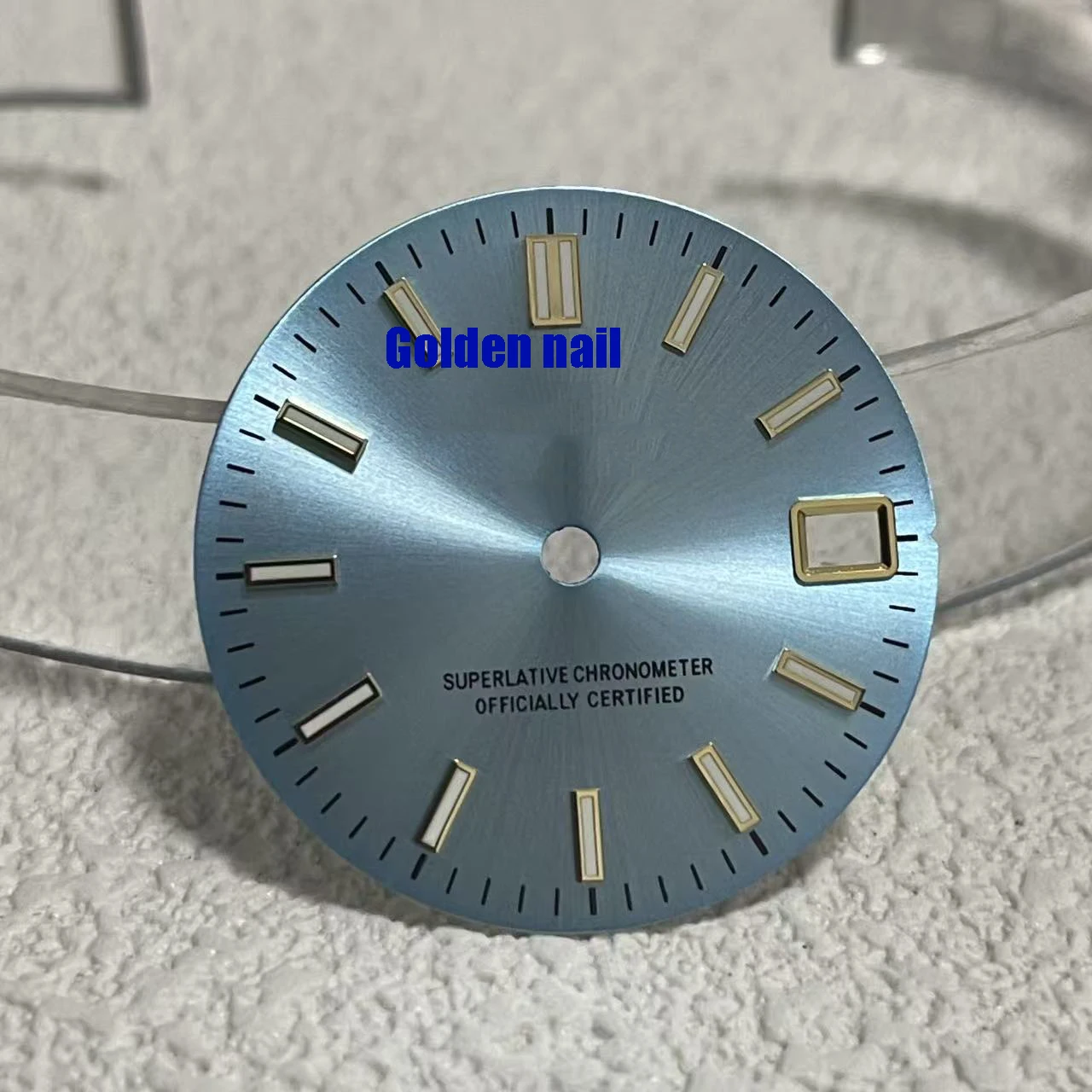 verde luminoso Vendite calde 28,5 mm Lucernario singolo data verde Logo nero Quadrante nh35 nh36 Movimento automatico Logo da 29 mm quadrante verde