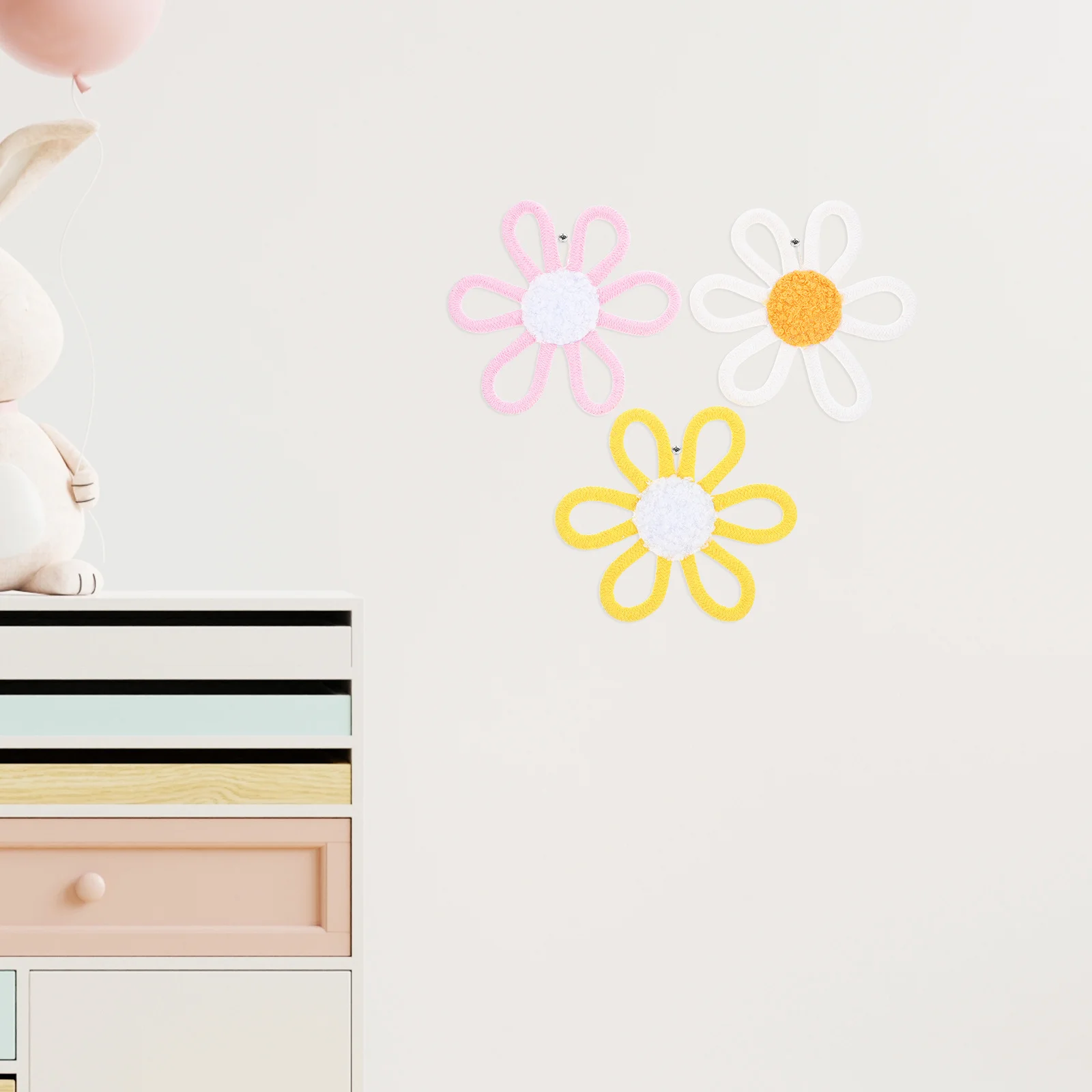 

3Pcs Daisy Flower Macrame Wall Hanging Boho Floral Nursery Baby Girl Room Decor Kids Wall Art 15cm Baby Girl Room Decor