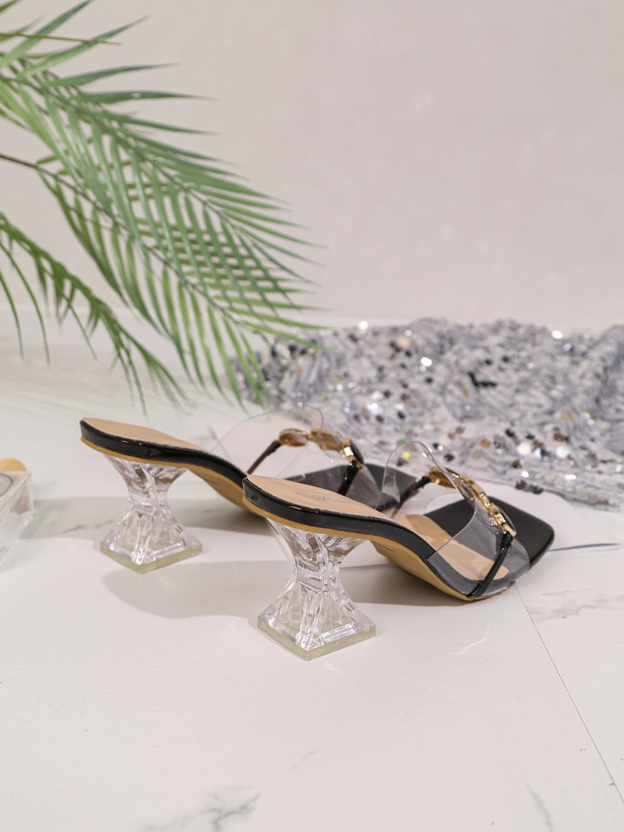 Women\'s Slippers Summer New High Heels Square Head Open Toe Simple Sandals Casual Fashion Temperament Crystal Slippers
