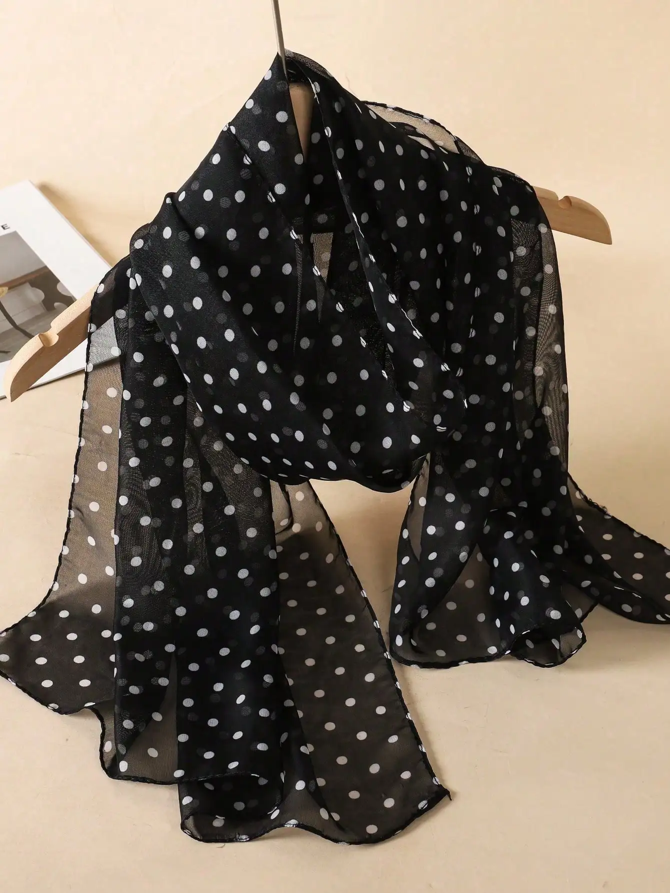 

1pc Women's Elegant Minimalist Classic Polka Dot Printed Chiffon Scarf, Lightweight & Breathable Shawl Wrap