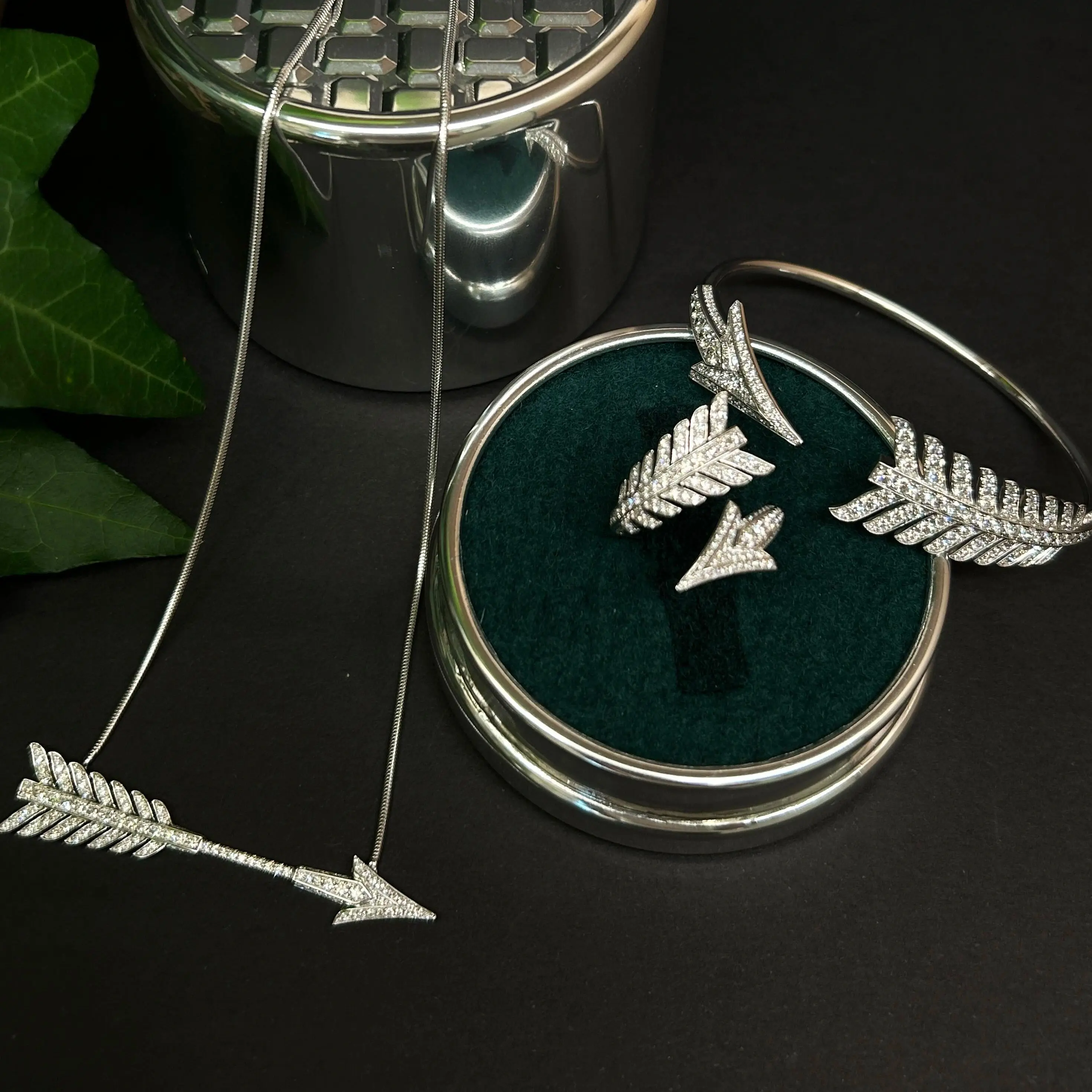 Arrow Feather Full Diamonds Luxury Jewelry Women's Necklace Bracelet Rings 925 Silver 5A Zircon Shining Couple Anniversary Gift