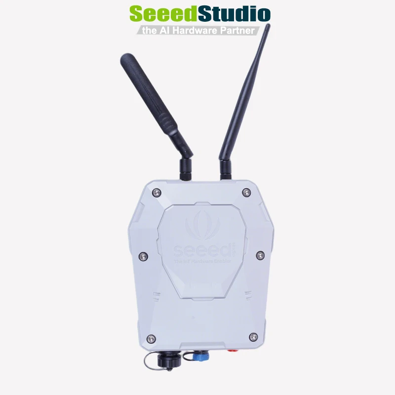 Industrial SenseCAP Outdoor LoRaWAN Gateway EU 868MHz LoRa IoT for Smart Farming & Environmental & Long Range Data Collection