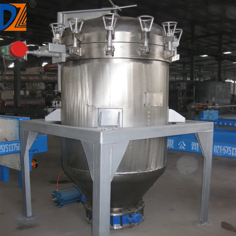 High efficiency inclosed vertical pressure leaf filter