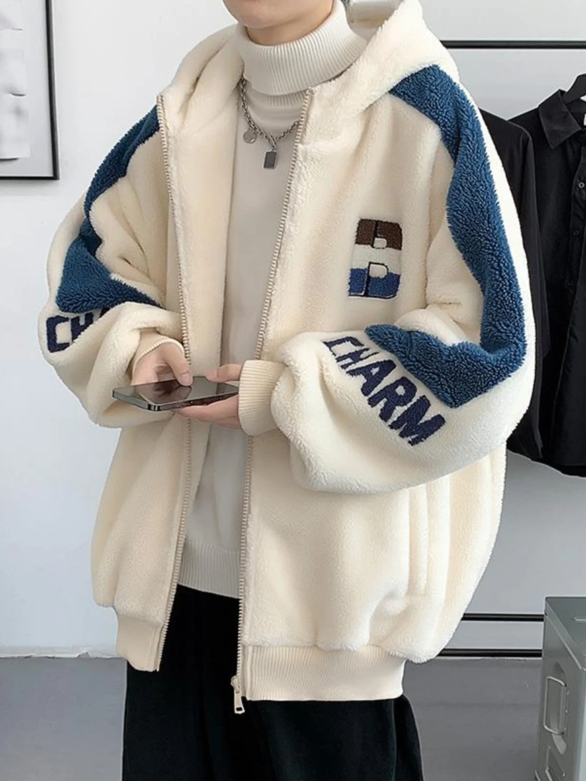 

Мужская зимняя утепленная куртка из искусственного меха с капюшоном, модная теплая одежда из хлопка и полиэстера с принтом, на молнии, Cleanfit