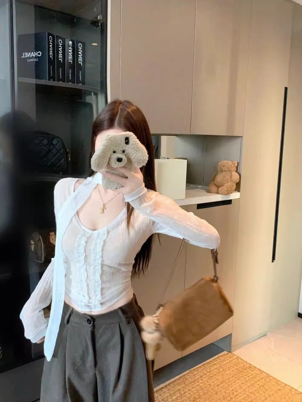 

Pure Color Sa V-Ne Long Sve Lace irt T-irt Women Pure Desire Slim Fit Inner Wear Base irt Top Korean Sle Commute