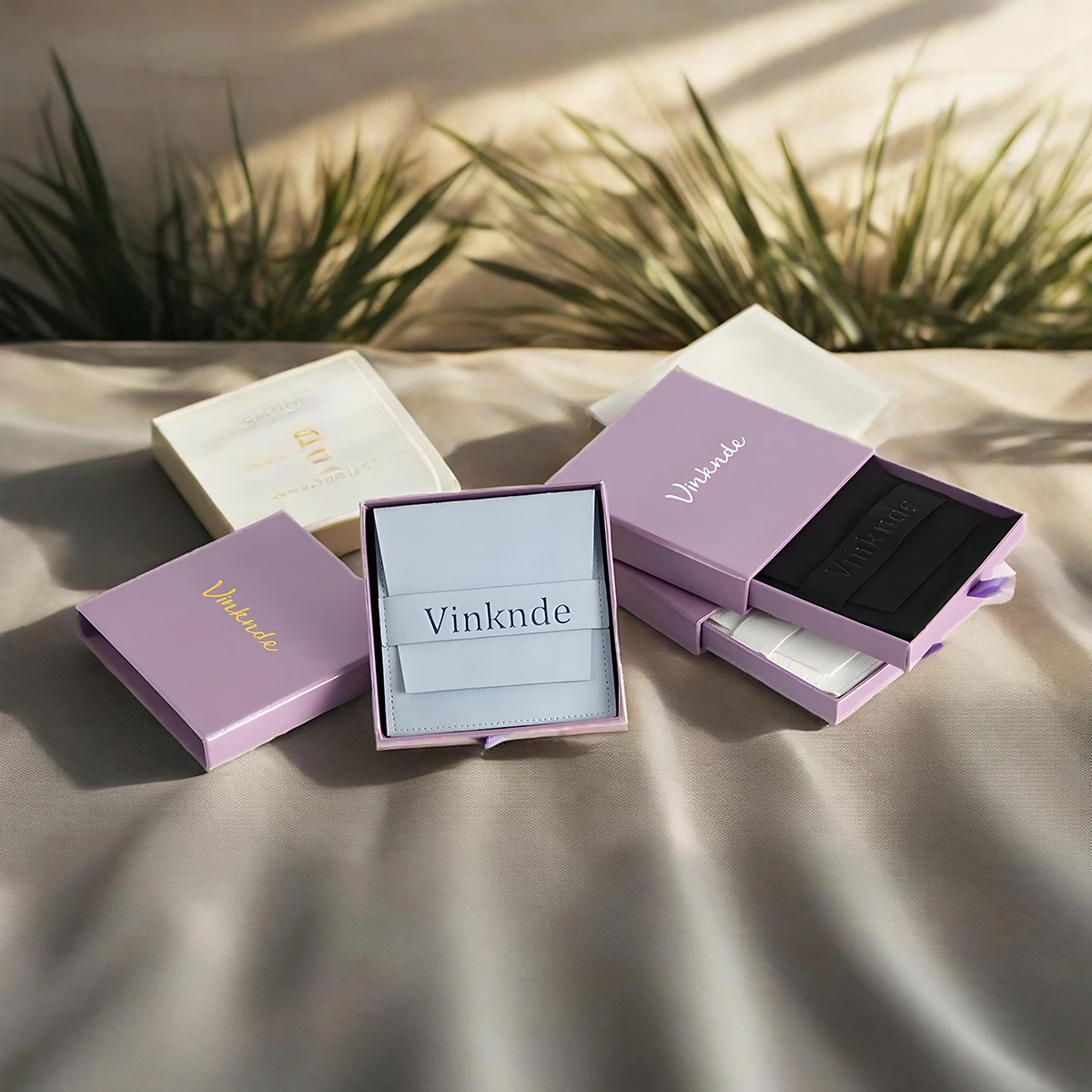 

50pcs Paper Organizer Box for Jewelry 8x8x1.7cm Necklace Ring Earring Gift Box Travel Accessories Packaging Case With Suede Bag