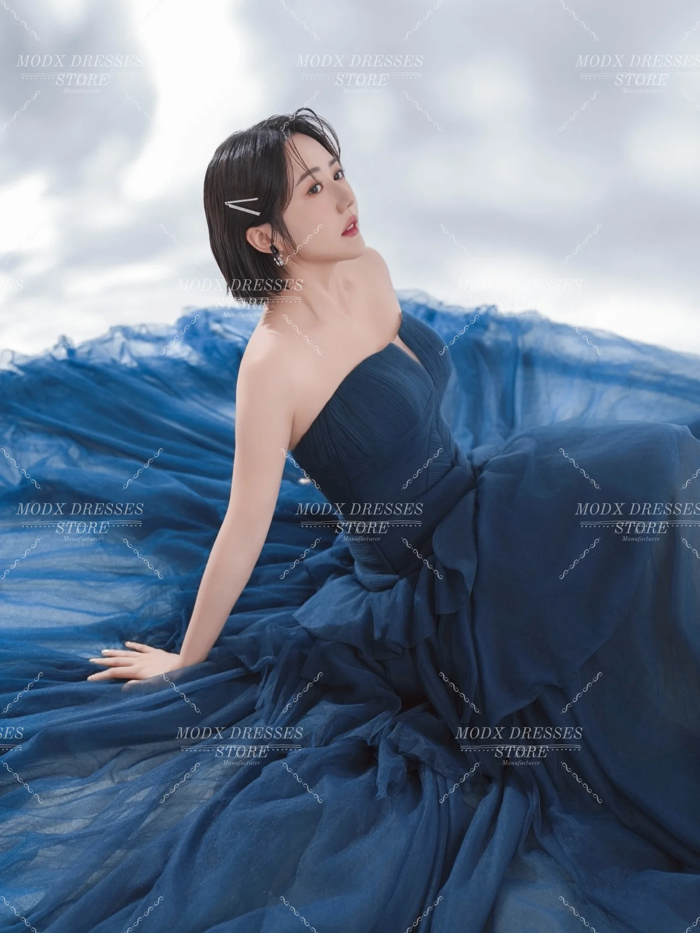 MODX Elegant Dark Blue Strapless Korean Wedding Dress Tiered Bridal Gown Floor Length Customized Vestidos Novias Boda Women