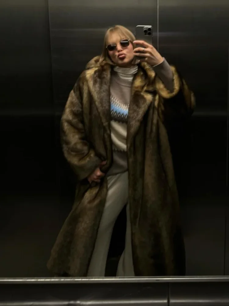 Vintage Solid Women Faux Fur Long Coat Fashion Full Sleeve Cardigan Warm Fluffy Plush Overcoat 2025 Winter Lady Street Outerwear