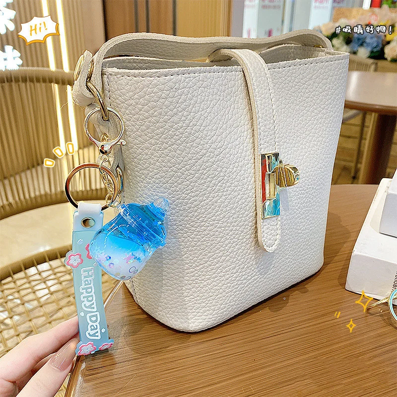 Cartoon Quicksand Keychain Blue-White Color Moving Liquid Couple Backpack Car Key Pendant Gift