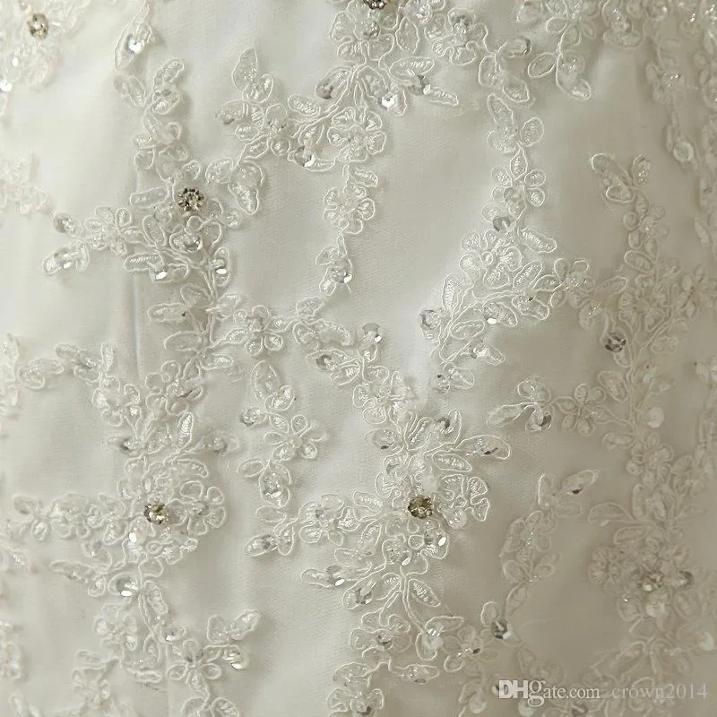 2025 Vestidos de novia de encaje de sirena con cuello halter Apliques de cuentas Flores 3D Vestidos de novia de cola de corte con cordones