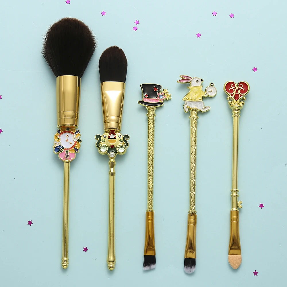 5pcs/Set Disney Alice in Wonderland Fashion Makeup Brushes Set White Rabbit Foundation Concealer Brushes Hot for Women Gifts