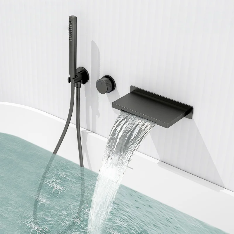 Brushed Gold Bathtu…