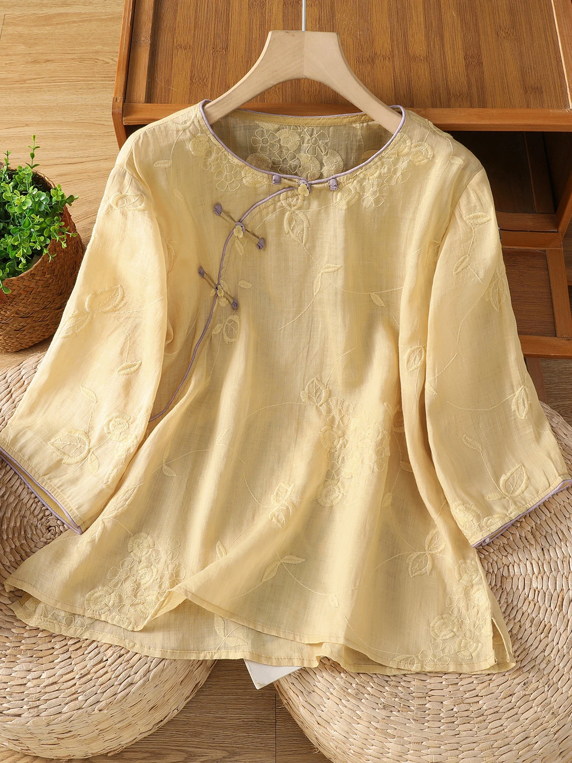 

New Chinese Sle Linen irt Women Summer Retro National Heavy Embroidery Cotton Linen Button round Ne ort Sve Top