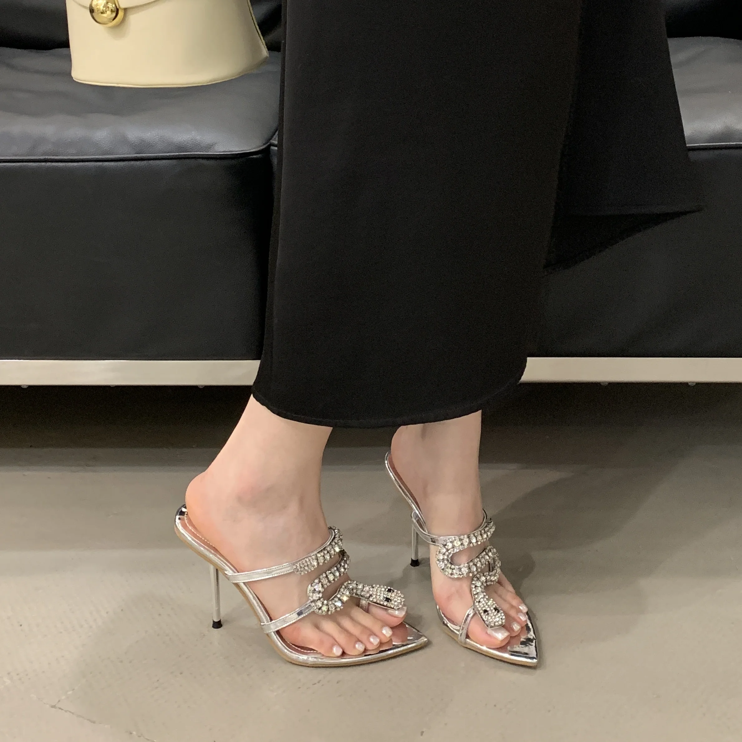 2025 Summer Women Luxury Sexy Pointed Toe Rhinestone Snake Gold Silver Party Wedding High Heel Slippers