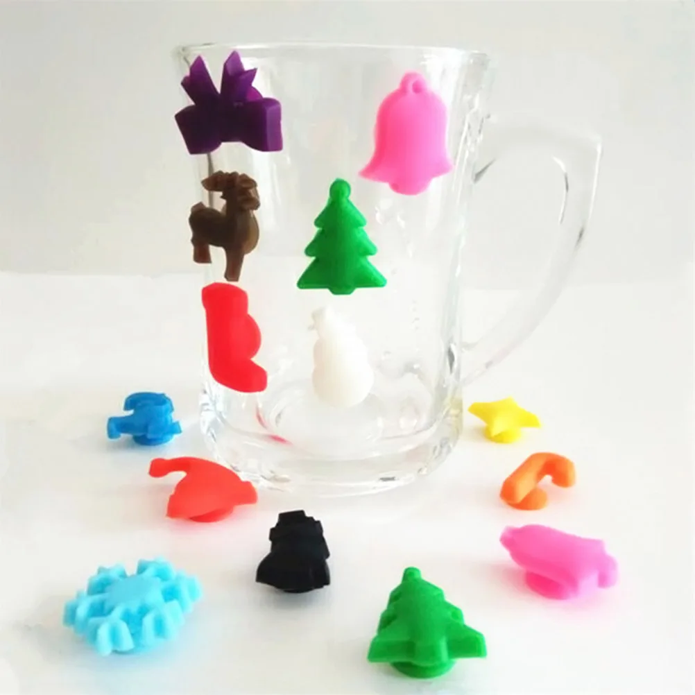 

36Pcs Christmas Style Silicone Wine Glass Markers Party Identifiers Reusable Glass Charms Non-Slip Heat Insulation