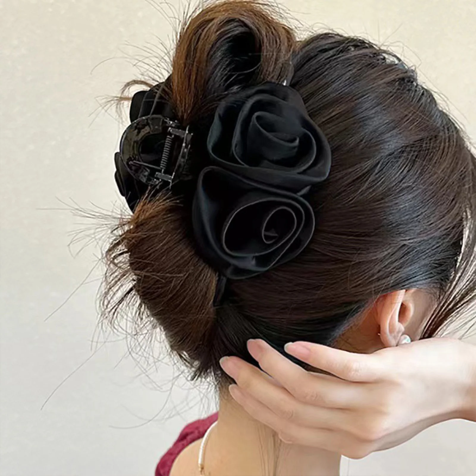 Trendy Flower Hair Claw Elegant Satin Rose Shark Hair Gripper For Women Girls Daily Life Fashion Hair Clip Hair Accessories