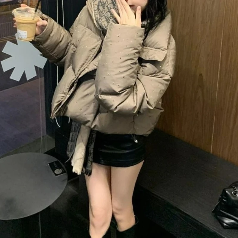 2025년 신상 겨울 별 장식 패셔너블하고 따뜻한 고급 여성용 면 재킷