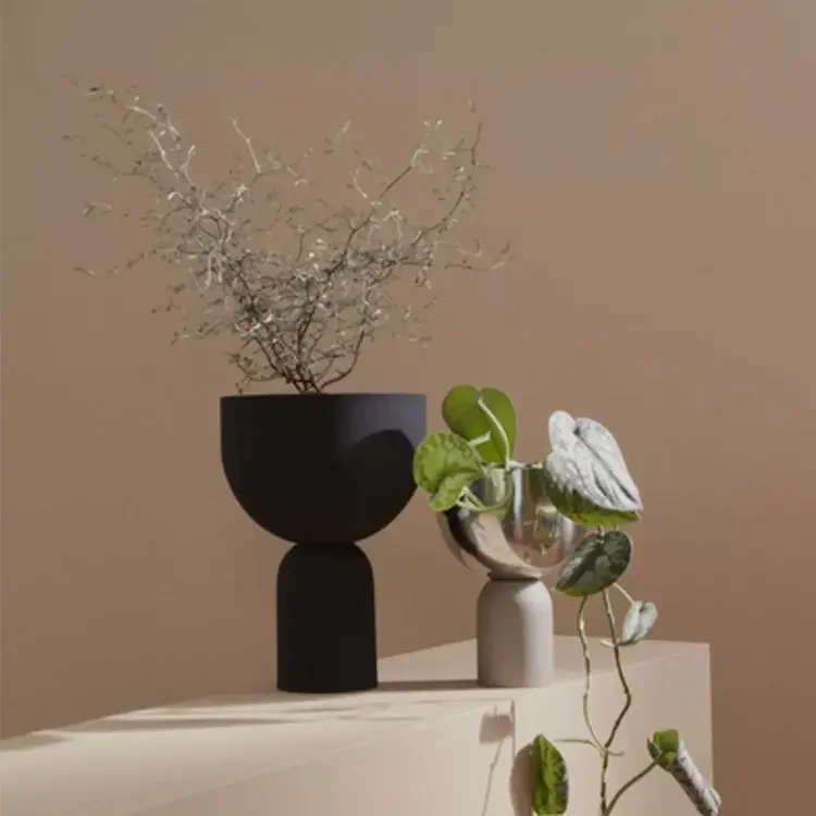 Nordic funnel color matching metal personalized creative vase flower ware, simple light luxury model house