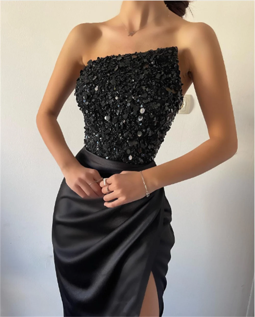 Sansa Black Shiny Sequins Prom Dress 2024 Fish Tail Sleeveless Satin vestidos de fiesta Sexy Side High Split فستان حفلات الزفاف