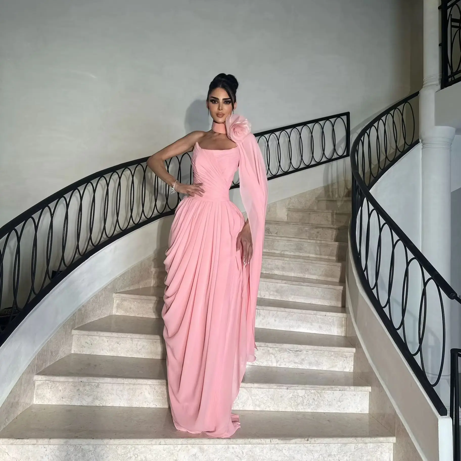 Robes de soirée roses simples pour femmes, ligne A, sans bretelles, plis, robes de bal pour occasions formelles, longues robes d'invitées de mariage personnalisées