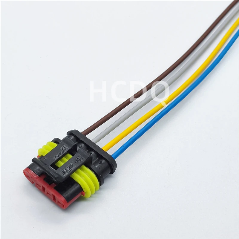 Supply automobile headlamp and tail lamp harness plug connector and male and female non-destructive adapter