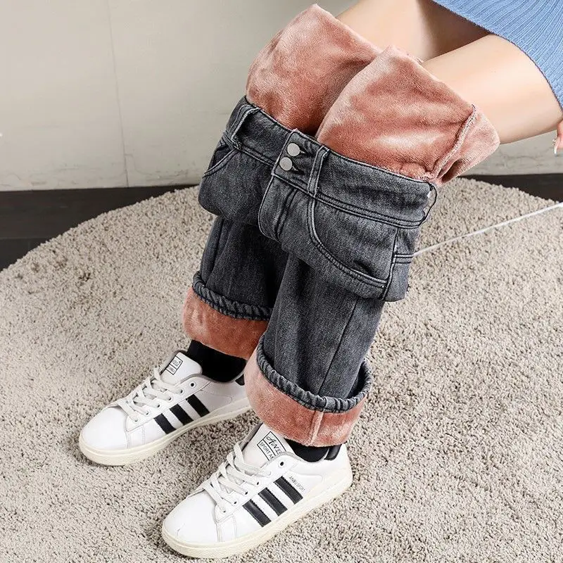 Jeans addensati in peluche di tendenza invernale pantaloni da pavimento larghi dritti da donna pantaloni lunghi a gamba larga Slim a vita alta Jeans donna larghi