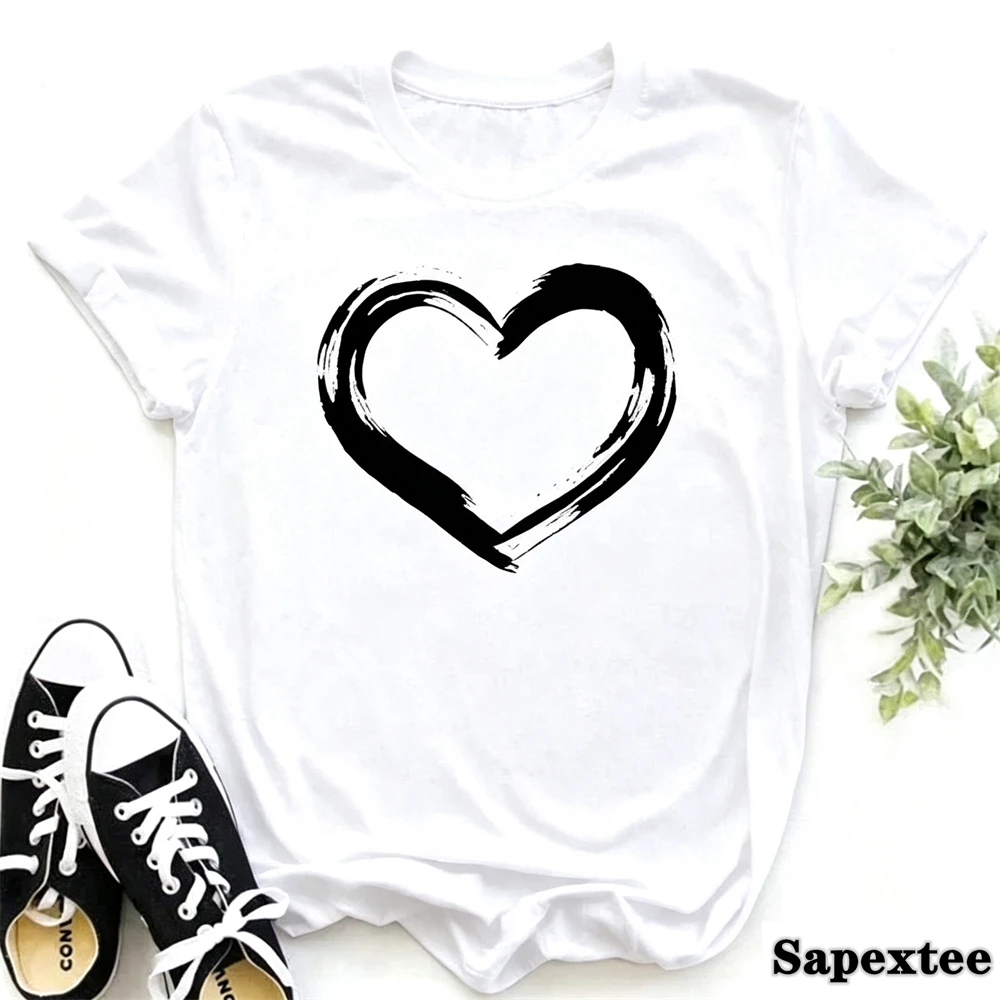 2027 New Finger Heart T Shirt Women Tops Korean Ulzzang Graphic Tees Women Fashion Women's T Shirts 90s Girls Black Shirt