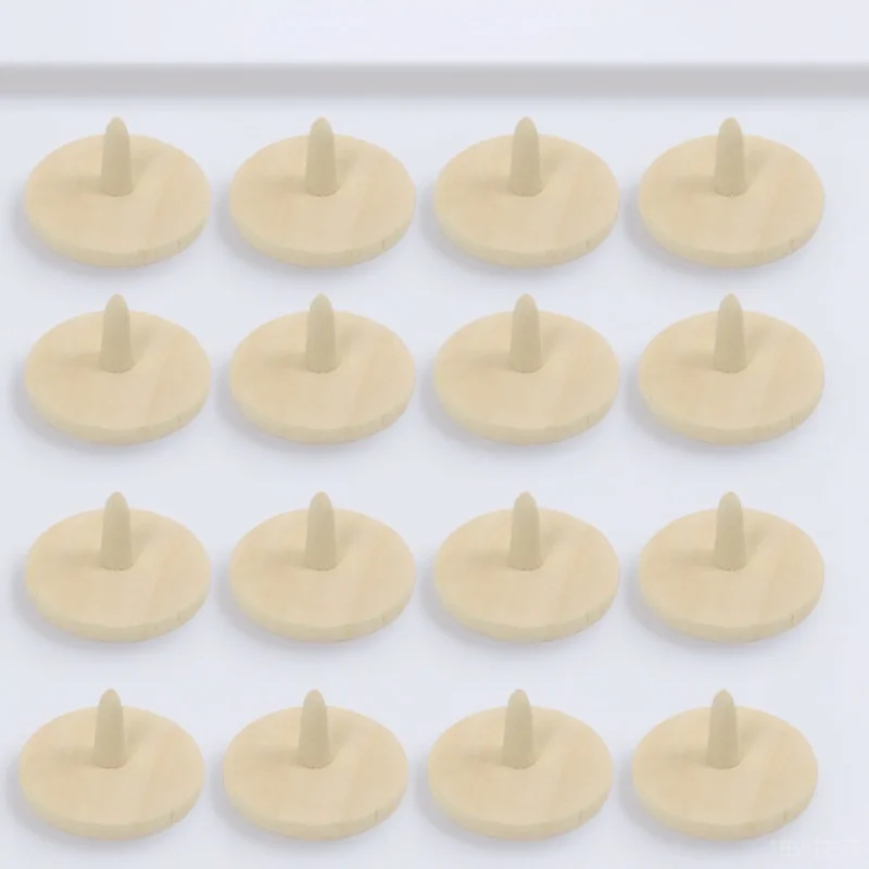 20 pezzi Indicatori di posizione per palline da golf Strumenti di precisione in legno per un facile inserimento del terreno e prestazioni di attrito liscio