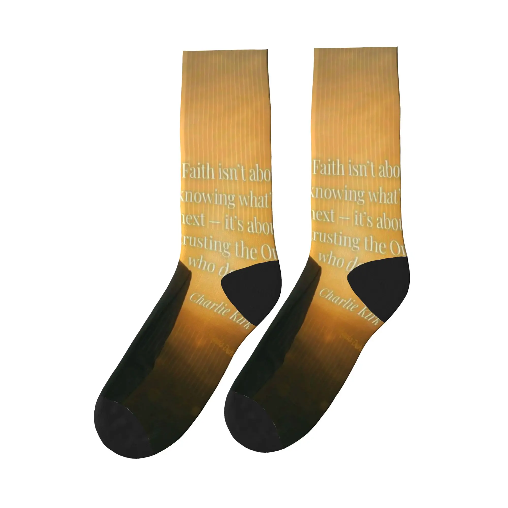 

Носки Charlie Kirk Faith с цитатой, зимние чулки, забавные мужские носки высокого качества, антибактериальные носки для бега на заказ