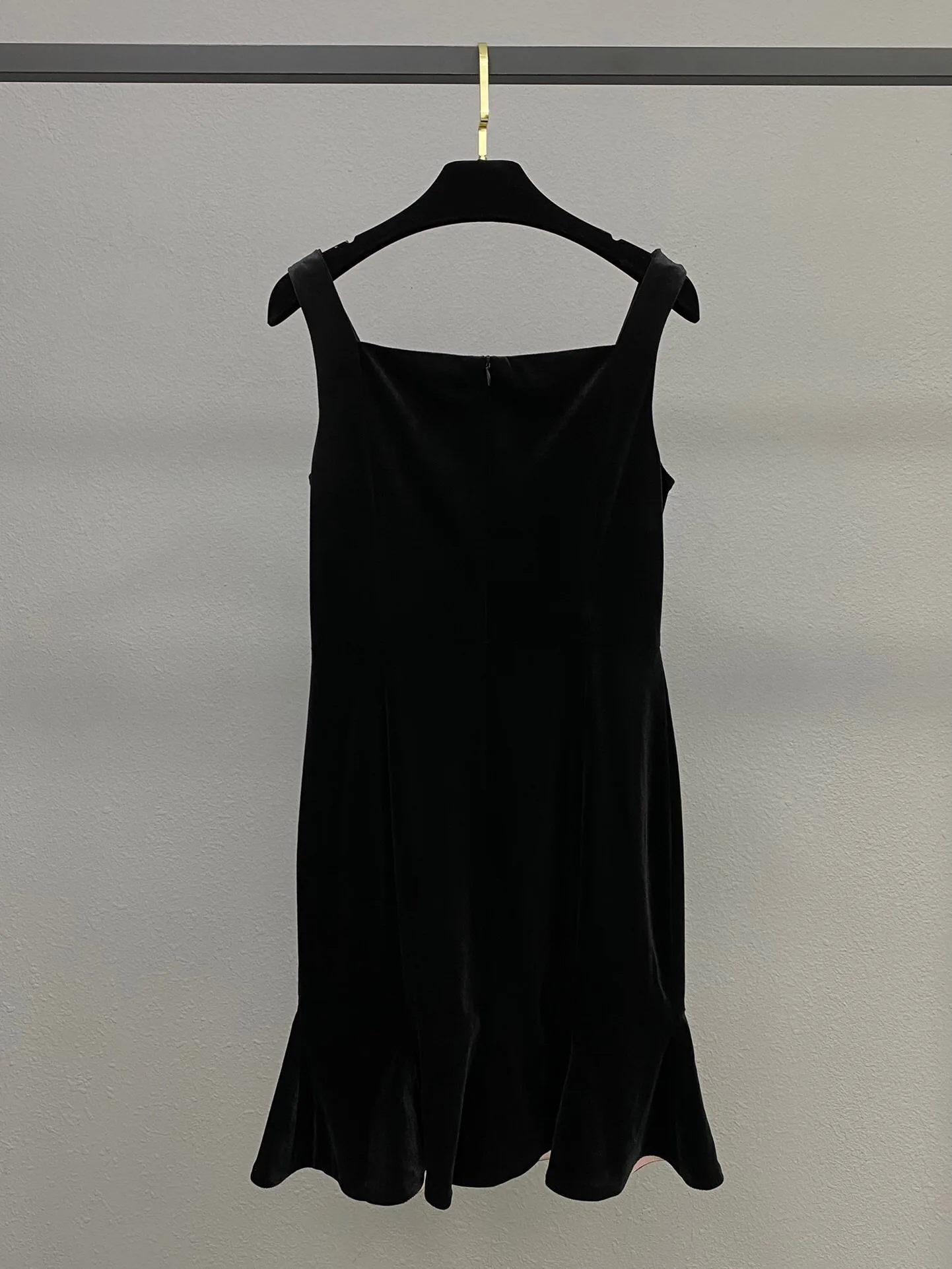 2024 Women's Clothing Velvet waist sleeveless fishtail dress No.29